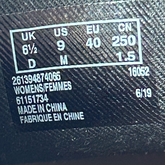 Clarks Cushion Sleek Black Ankle Pull on Boots Size 9 - Picture 9 of 11